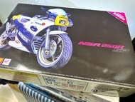 Aoshima 1/12 Honda NSR250R 模型 /not hiro/tamiya