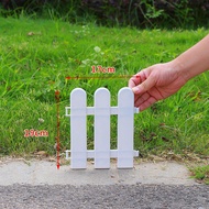 Assembled plastic fence 20cm high, each panel 17cm long (HR17x20)
