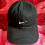 Topi Nike Vintage 