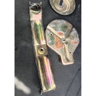 BMW E46 3 SERIES SEDAN COUPE BATTERY LOCK CLAMP