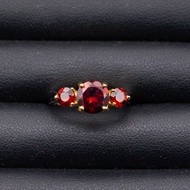 แหวนพลอยของแท้ พลอยโกเมน( Garnet) สีแดง ตัวเรือนเงินแท้ 92.5 % ชุบหน้าทองตัวทองคำขาว ไซด์นิ้ว 52หรือเบอร์ 6 US สินค้ามีใบรับประกัน
