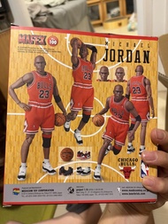 MAFEX Michael Jordan 公牛隊 動作公仔 100