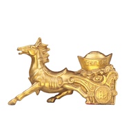 ม้าสีทองพร้อม Yuanbao ม้าทองเหลืองอุ้มท้องสมบัติเครื่องประดับความมั่งคั่งของ Fengshui สำนักงานบ้าน