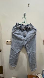 Zara花苞牛仔褲