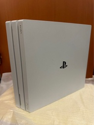 -代售- PS4 主機1TB 冰河白 附1片遊戲光碟+附一個遊戲手把「不拆賣」