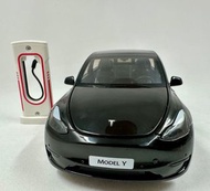 Tesla Model Y 玩具車 黑色 1:24 電動車 & 充電樁模型 金屬車身