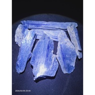 BATU RAW KYANITE (104 GRAM)