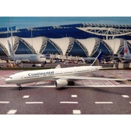 Phoenix Model [04593] 1:400 Continental B777-200ER N76010