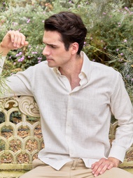 เสื้อลินินสีขาว Linen Button-Down shirt in Cosmic Latte เสื้อเชิตผู้ชาย