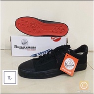 WARRIOR BLACK SHOE/ SHOE LACE