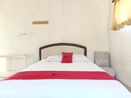 RedDoorz Syariah near Rumah Sakit Umum Wisata UIT