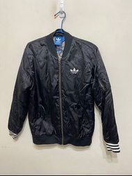 「 二手衣 」 Adidas 男版飛行外套 S號（黑）72