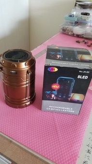 🏠 注意貨品不連任何駁線 全新 太陽能、電池、220V接電及USB JH-85 8LED 露營燈 (合用才買)