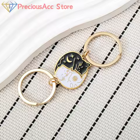 1Pair Cute Creative Black And White Cartoon Sun Moon Cat Keychain Animal Matching Key Ring Couple Lo