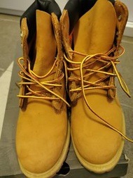 Timberland黃 boots