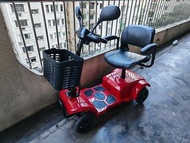 紅色電動代步車