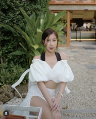 SHERYN - Gardenia Top เสื้อปาดไหล่ ดีเทลผูกโบด้านหลัง