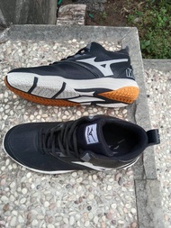 sepatu voli mizuno wave momentum 2 hitam ukuran jumbo 44 45 46