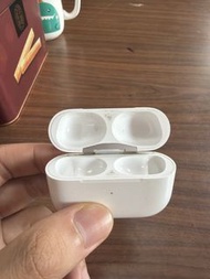 Apple AirPods Pro 充電盒
