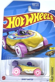 2022 - Donut Drifter - Fast Foodie 4/5 [Yellow Icing] 82/250 Hot Wheels 2022 - Donut Drifter - Fast 