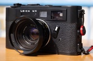 Leica 35mm Summilux-M F1.4 Pre-Asph V2