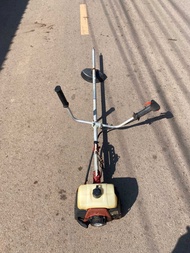 หัว ถังแตก แข็มเร่วคาบูหัก ไม่ได้ก้าน งานจีน เครื่องตัดหญ้า rbc 411 ทรงเหลี่ยม สินค้ามีตามรูป เครื่อ