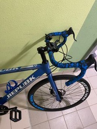 公路車（不是giant Java XDS)