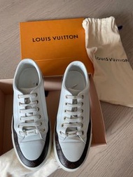 Louis Vuitton LV sneakers/shoes size 37 LV球鞋/ 波鞋