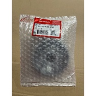 22110 K44 V00 Honda Vario 110 eSP Roller Housing