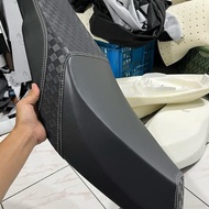 Fullset Motorcycle Seat with 5D Embossed Chess Carbon Motif, Southeast Stitching, Premium Majora Mat