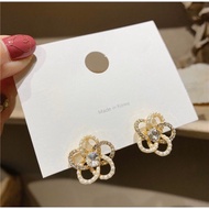 Korean flower pearl earring diamond pearl earring