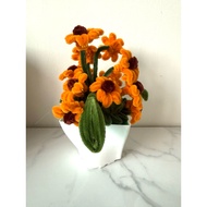 🌼 Handmade 20cm Yellow Fuzzy Flower Bouquet – Soft Pipe Cleaner Craft Decor