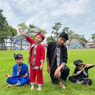BAJU LAYANG MERDEKA MELAYU TRADISI TRADISIONAL KEBANGSAAN PENDEKAR PAHLAWAN TANJAK SETANJAK