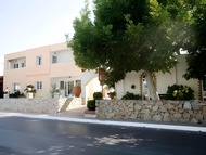 科納奇公寓 (Konaki Apartments)
