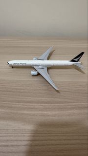 國泰航空 Boeing 777-300ER 1:400 飛機模型