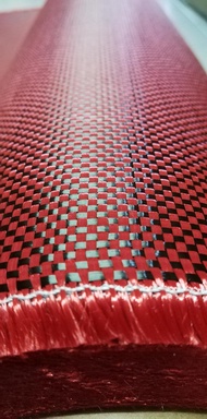 ผ้าคาร์บอน​ เคฟล่า​ สีดำ​แดง​ ลาย1 , 205กรัม​ carbon kevlar​ red. plain หน้า​กว้าง​ 100 ซม​ ยาว​ 30​ ซม​ต่อ​หน่วย​ค​ำ​สั่งซื้อ​ ผ้าทอแน่น​ นิ่ม​เงาสวย