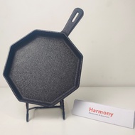 Helsinki Skillet by SKITCHEN/Cast Iron/Cast Iron Kitchenware