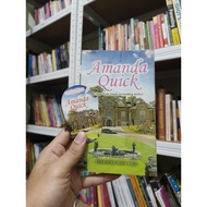Amanda Quick Novel Book || Don't Look Back
