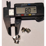 8MM PYRAMID SPIKE STUD CONTENTS 100 PCS