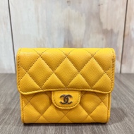 Chanel AP0231 黃色 荔枝皮 金釦 三折 短夾 中夾 皮夾 零錢包 coco