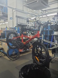 BTWIN Refurbished Lightly Used - light boy 900