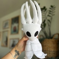 Hollow knight plush toy Pale king