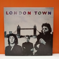 #RR40-8 LP TERPAKAI [ WINGS - LONDON TOWN ] USED LP < NM >