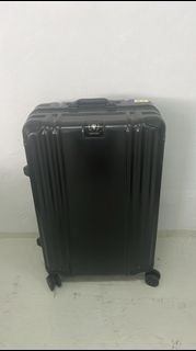 LEGEND WALKER 行李箱28吋 黑色