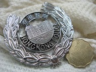 特區 香港警察 -  第二代 - "警署警長 (時沙/咩喳) / SSgt'' - 絕版退役 - 階級肩章 一個 - (由2001年起更換的職級徽章 - 英式舊款 綠色軍裝制服配用) - 官發正品 -