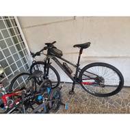 Trinx M1200 pro, shimano 2×11 speed, alloy frame, size wheel 29 er, including fully accessories and helmet.