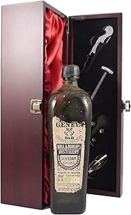 Early 1900's Boll & Dunlop's Distillery Geneva Gin early 1900's in a silk lined wooden box with four
