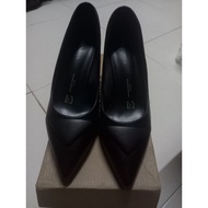 (NEW) 3 inch black heels