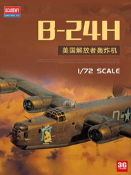 Assembled 12584 Aircraft Release American B-24H Bomber 1/72