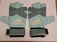 Adidas守門員手套
